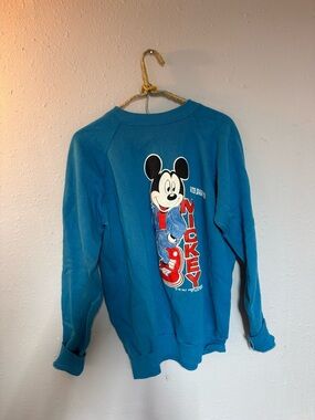 Mickey Graphic Teal Crewneck Sweatshirt - Casual Men's Pullover
